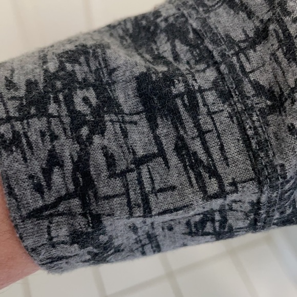 Calvin Klein Performance QuickDry Blk Marbled Top - Picture 5 of 9